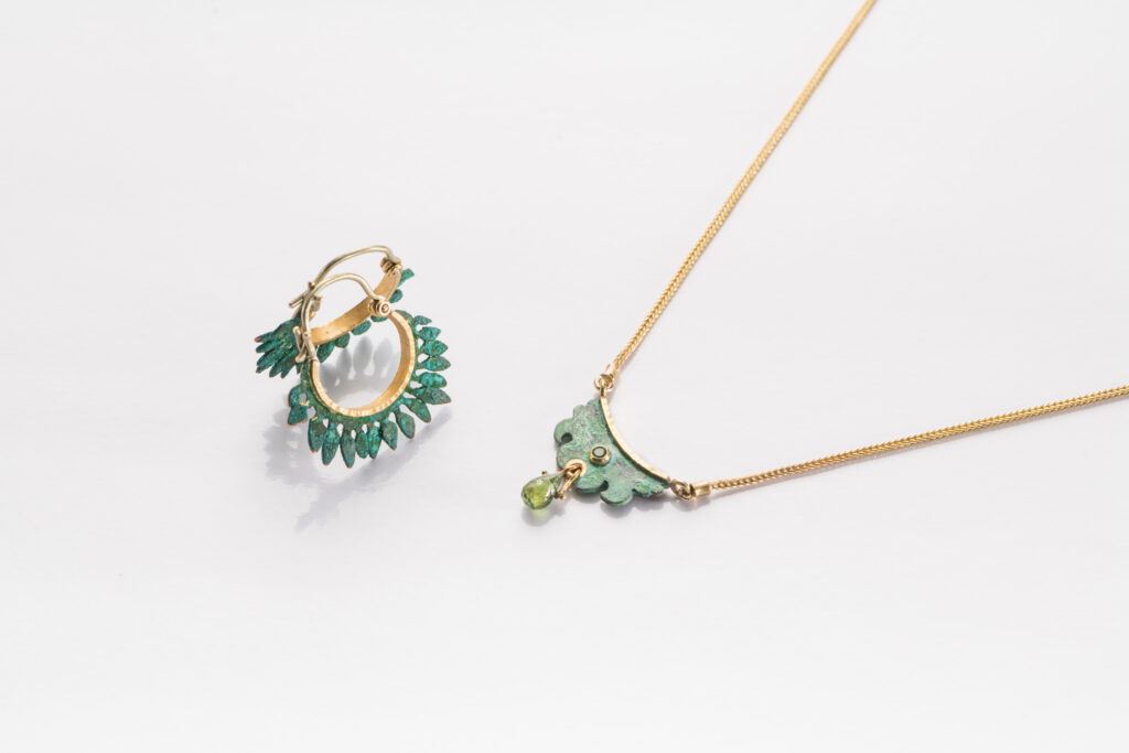 Kette & Ohrschmuck Gold patiniertes Kupfer Peridot & Tsavorit