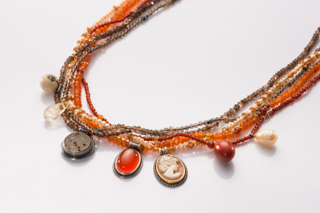 Sammelsuriumkette div. Edelsteine – kombiniert